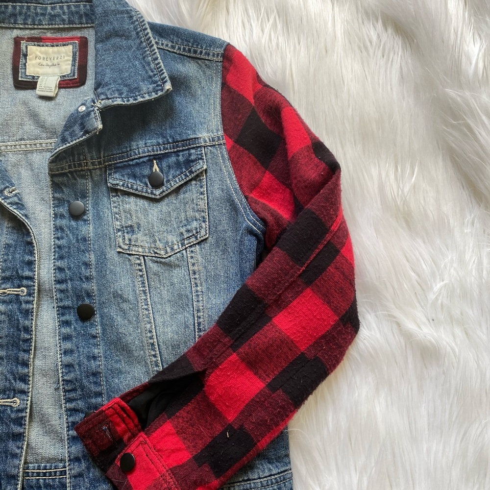 Forever21 Plaid Sleeved Denim Jacket - Picture 3 of 7